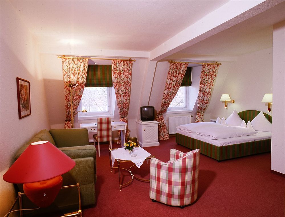 Parkhotel Traunstein Exterior photo